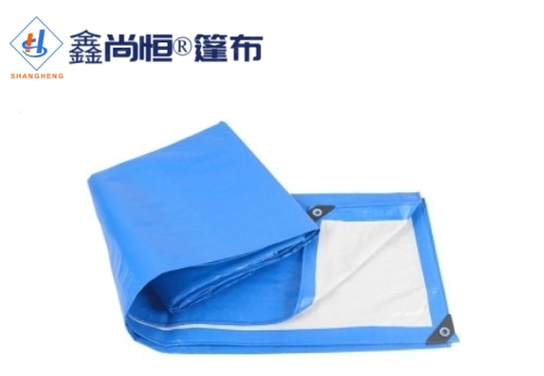 蓝白色聚乙烯防水篷布3.66×4.6米克重136g
